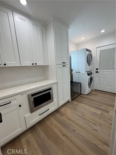 Building Photo - 380 Mira Loma Pl