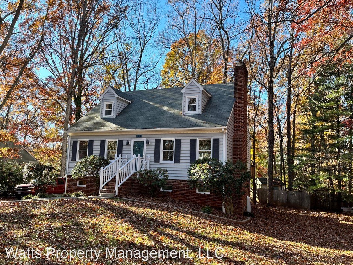 Primary Photo - 5 br, 2.5 bath House - 119 Constituition Way