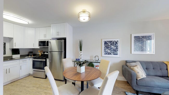 Dining Room - Westshore Palms at Kennedy