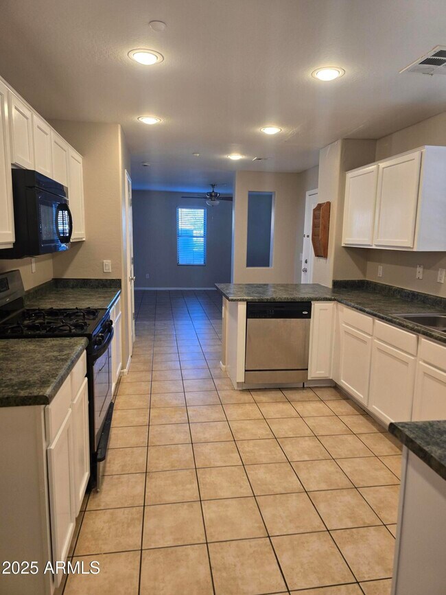 Foto del edificio - 2644 E Megan St