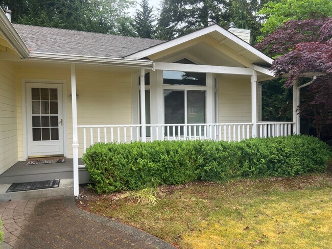 Foto del edificio - Charming Rambler 3-Bed/2-Bath Available Now!