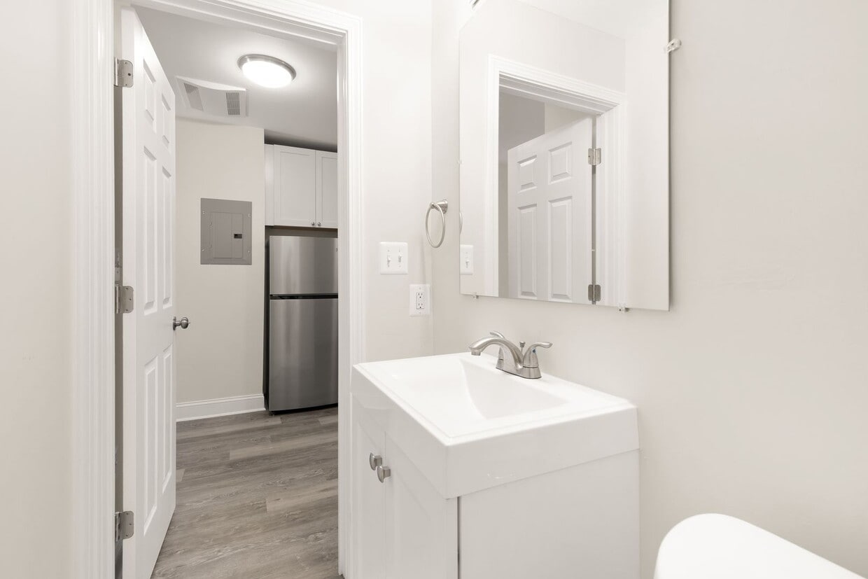 Primary Photo - Newly Renovated 3BR/1BA - WASHEY/DRYER - I...