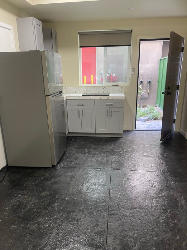 Foto del edificio - 15502 Chase St