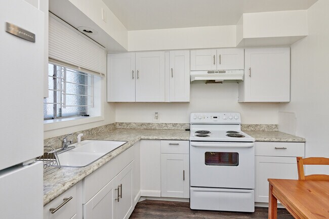 Foto del edificio - 6960 N Bell Ave