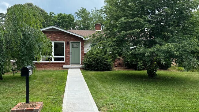 Building Photo - 65 Rash Rd