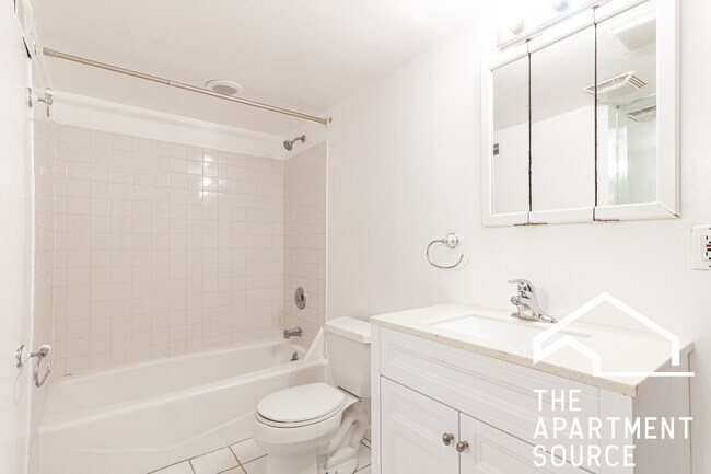 Foto del edificio - 2943 N Halsted St
