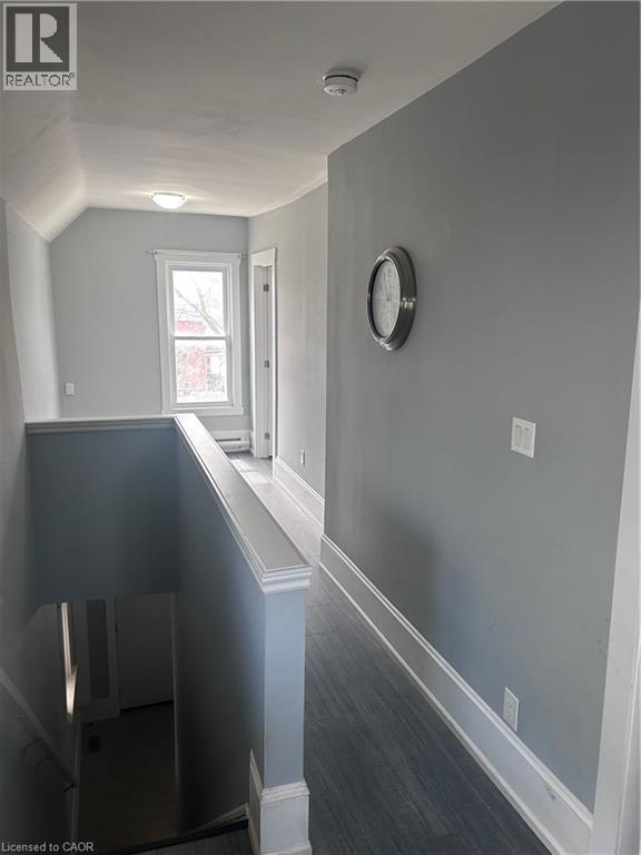 Building Photo - 202 Nelson St