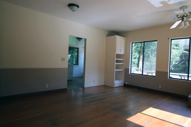 Building Photo - 6500 Hwy 9