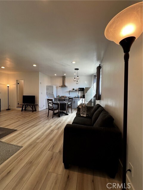 Foto del edificio - 15519 Gramercy Pl