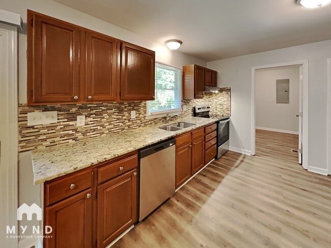 Building Photo - 2716 Goshawk Ln