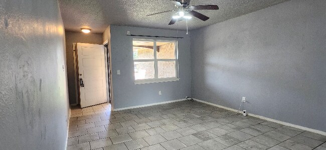 Foto del edificio - 4708 SE 45th St