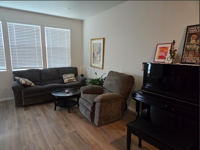 Building Photo - 2296 Setting Sun Dr