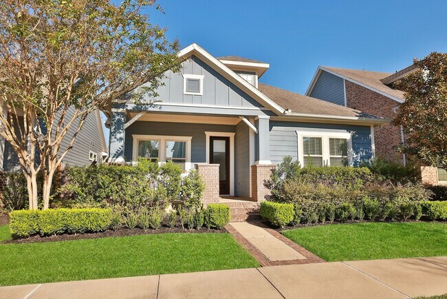 Foto del edificio - 17022 Canosa Dr