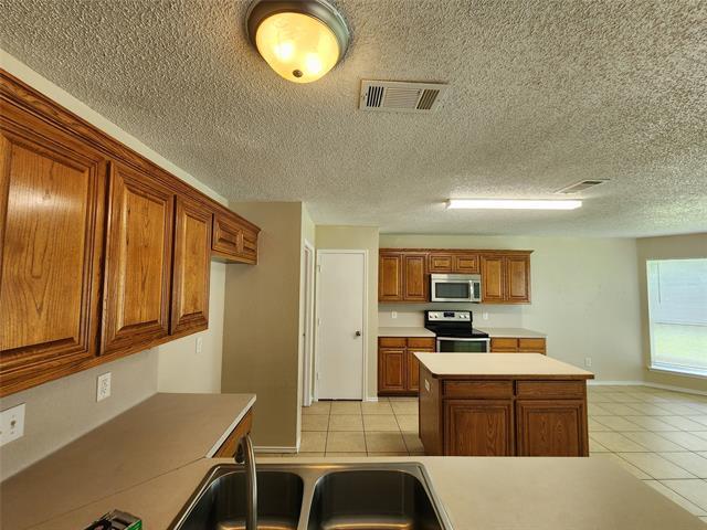 Foto del edificio - 10412 Brangus Dr