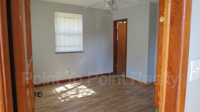 Foto del edificio - 1609 W 13th St