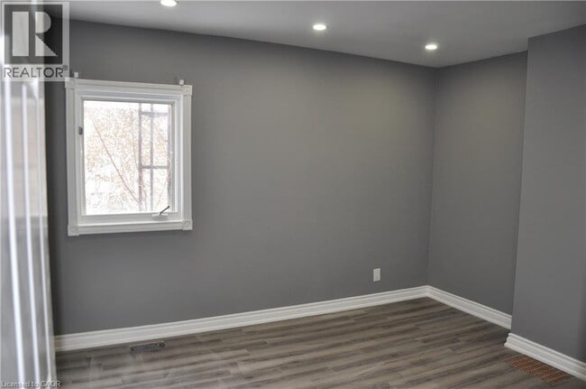 Building Photo - 7775 ON-7