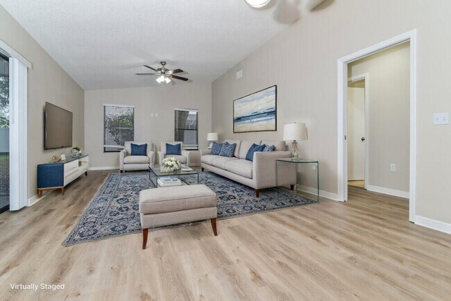 Foto del edificio - 336 Shorewood Dr