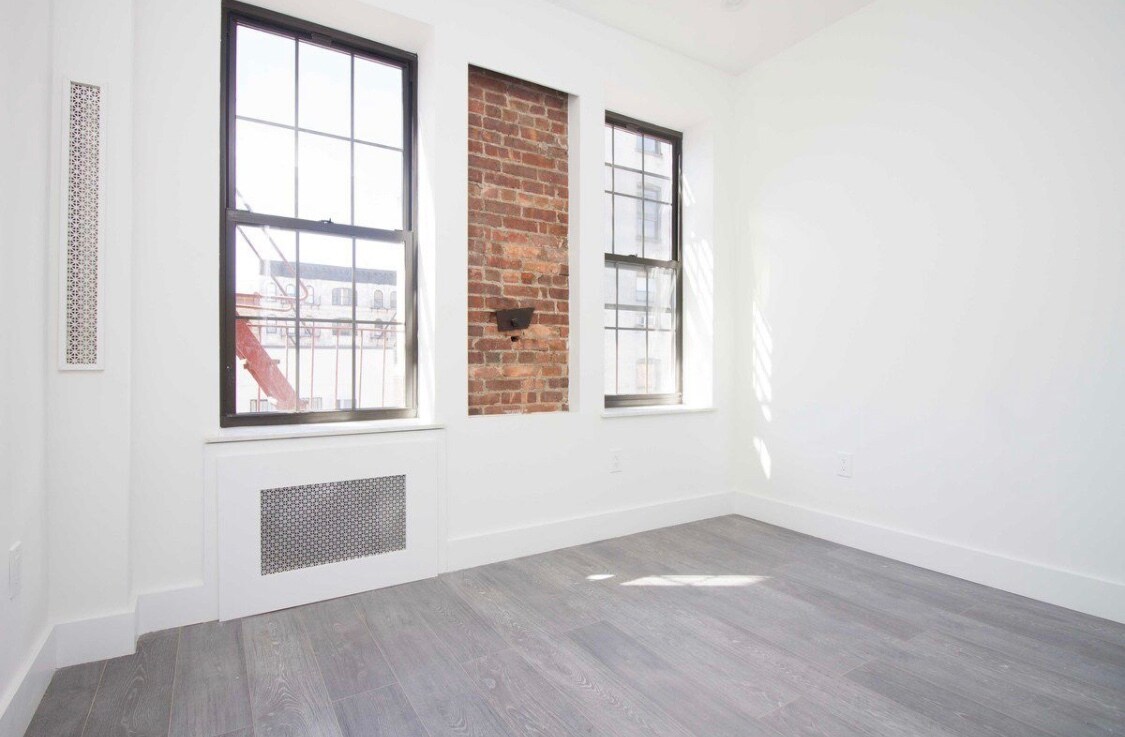 Foto principal - 376 S 3rd St