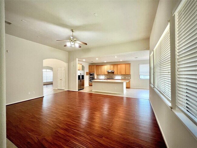 Foto del edificio - 6718 Glenkirk Pl