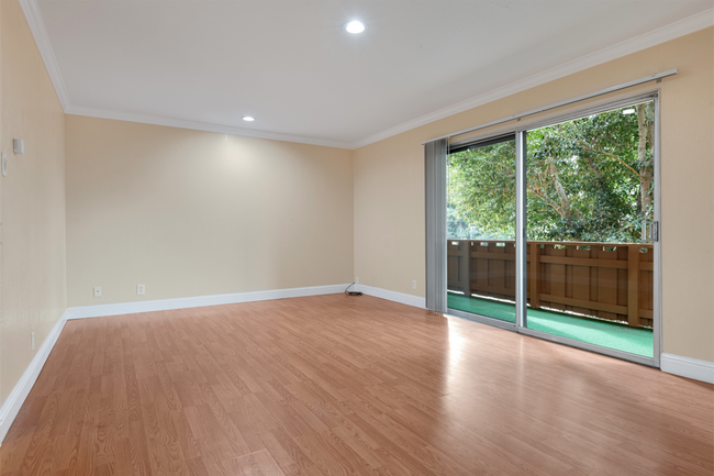 Foto del interior - Stanford Garden Apartments