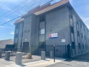 Building Photo - 2417 West Campbell Ave