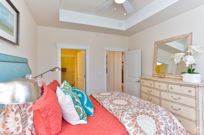 Interior Photo - Holly Crest Apartments