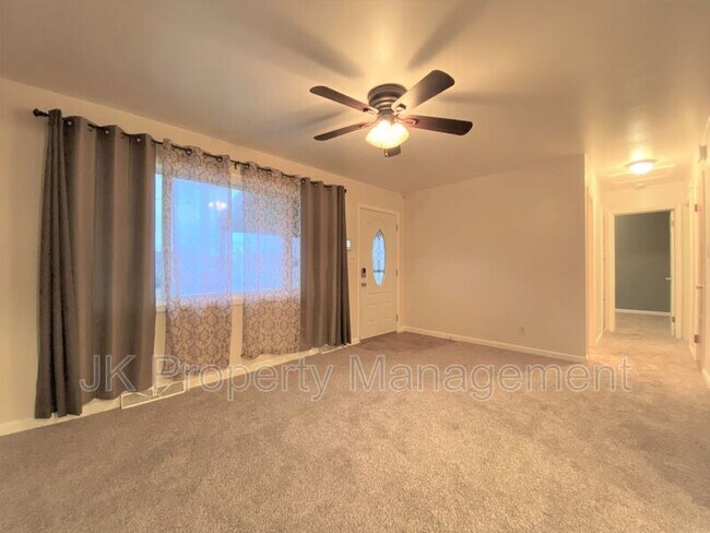 Foto del edificio - 409 26th Ave NE