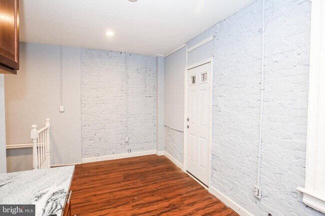 Foto del edificio - 2628 11th St NW