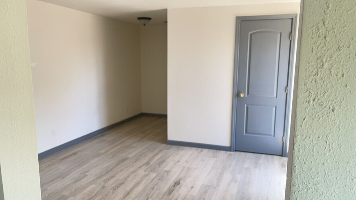 Building Photo - 7075-7077 N Weber Ave