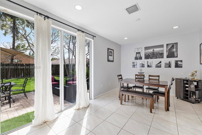 Foto del edificio - 1431 SE 18th Terrace