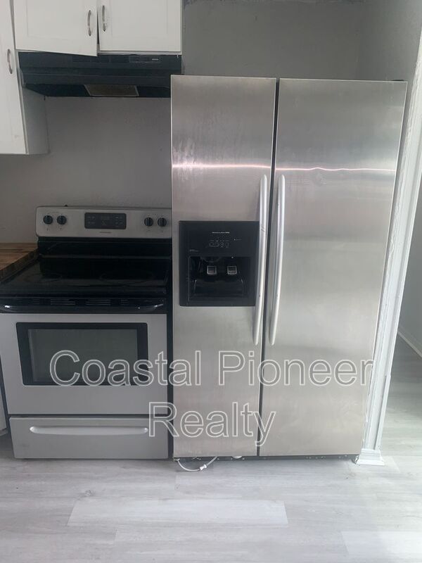 Foto del edificio - 6531 Bandura Ave