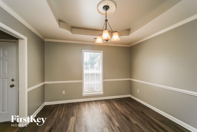 Building Photo - 7209 Heritage Oak Drive