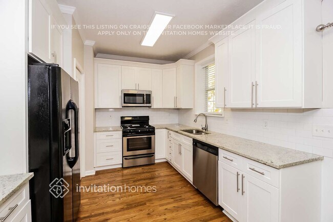 Foto del edificio - 3615 Southwick Dr NW