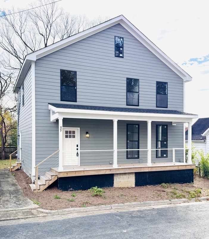 Primary Photo - 427 Lakeland St