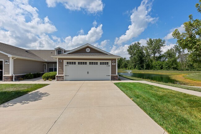Foto del edificio - Redwood Washington Township OH