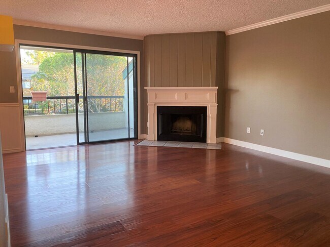 Foto del edificio - Spacious and Bright Escondido 1 Bed 1 Bath...