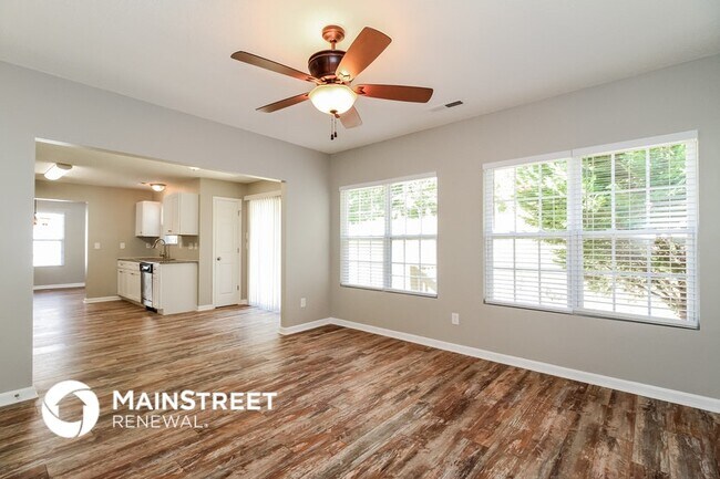 Foto del edificio - 3055 Canterbury Park Dr