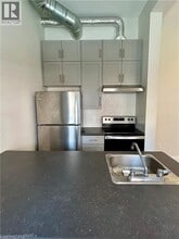 Building Photo - 11 Queen St