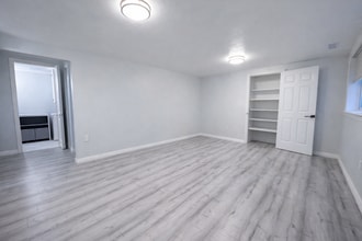 Building Photo - 391 W 100 S St