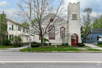Building Photo - 304 E Genesee St