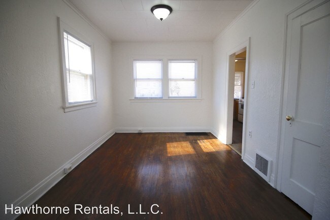Building Photo - 2 br, 1 bath House - 416 Belmont Avenue