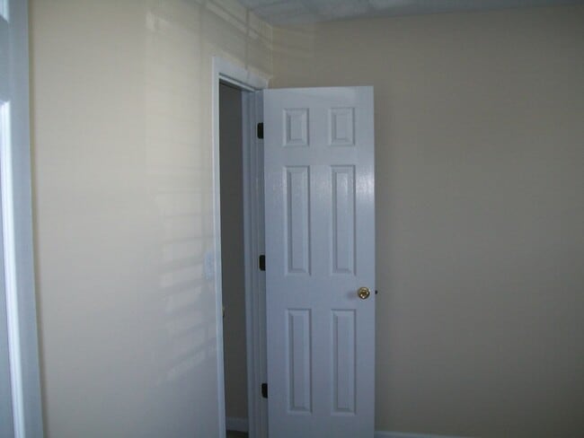 Building Photo - 902 Cammaron Way