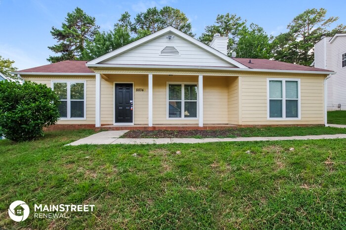 Foto principal - 8834 Royal Scot Ln