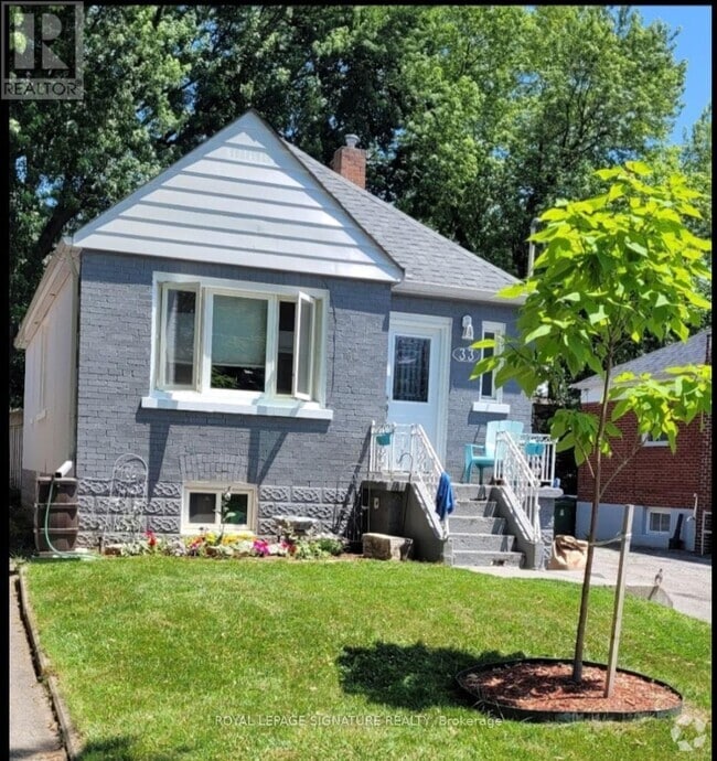 Building Photo - 33 Sharpe St