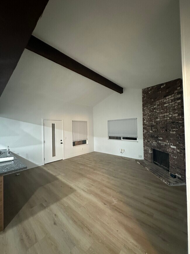Foto del edificio - 3401 Egmont Way