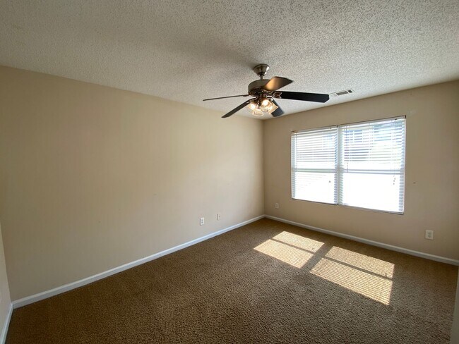 Foto del edificio - BRIDGEWATER HOME! PRE-LEASING FOR AUGUST 2026!