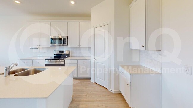Building Photo - 4849 Sagerun Dr