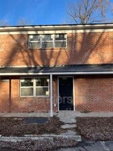 Building Photo - 2715 Dundeen St