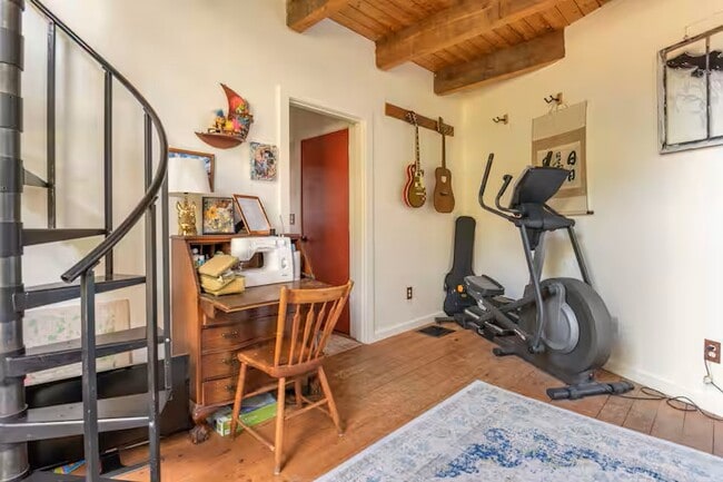 Building Photo - 249 Updike Rd