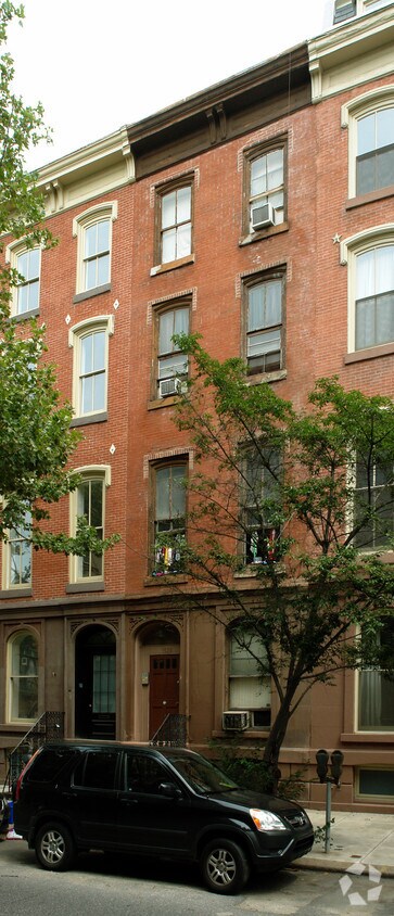 Primary Photo - 1535 Pine St